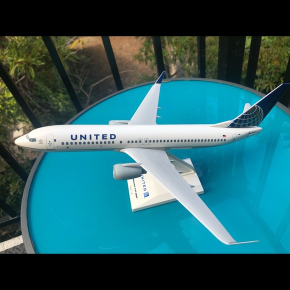 🇺🇸✈️Boeing 737 Airplane Model : United Airlines - Picture 2 of 11